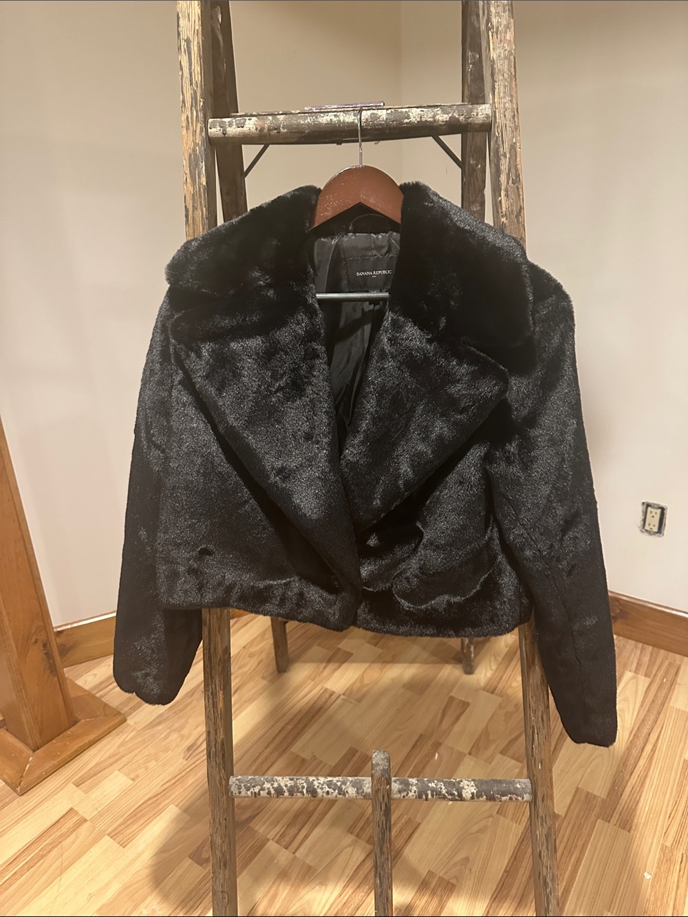 Banana Republic Factory Black Plush Faux-Fur Cropped Jacket